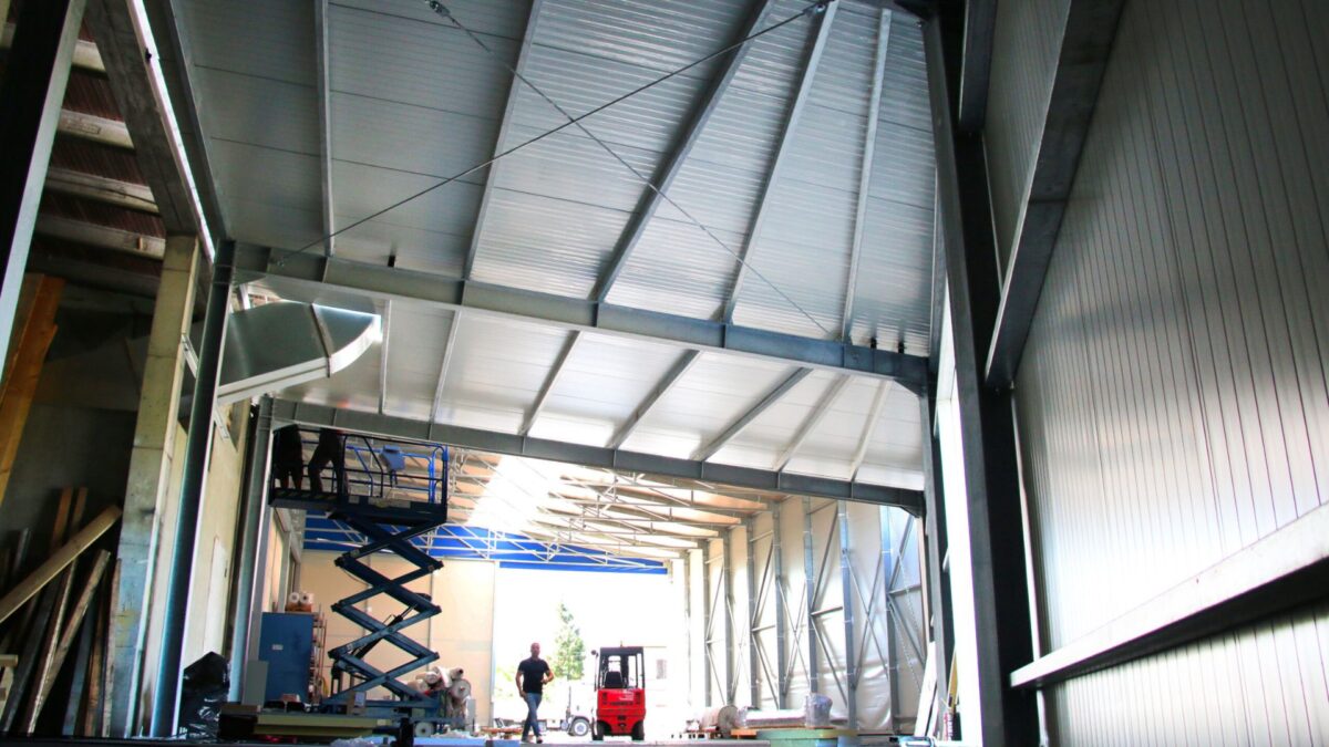 Capannone pannelli – testo